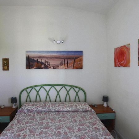 Appartamento Con Vista Mare Tanaunella Bagian luar foto